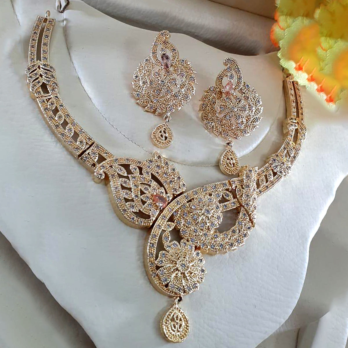 Trend Setter Golden Modern Necklace - Image 2